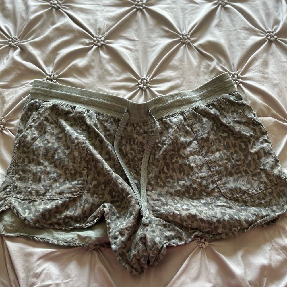 Maurices Gray and Green Pajama Set